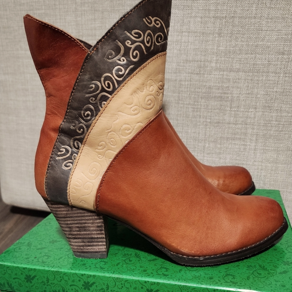 Elite Booties